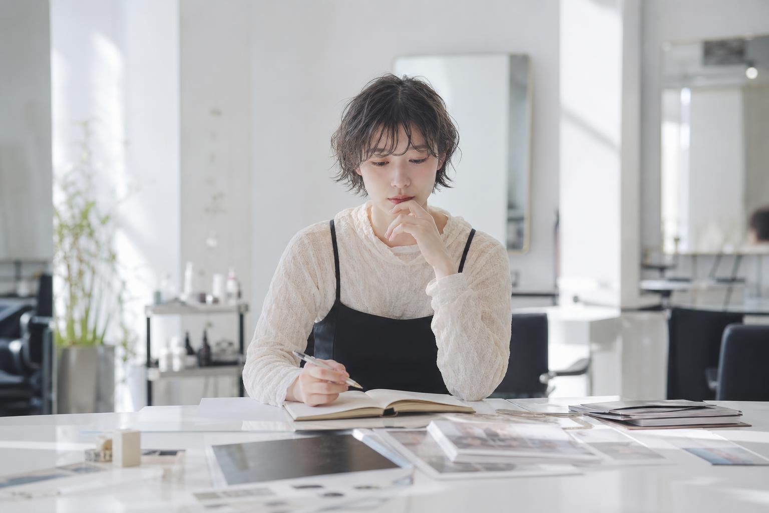 美容師の退職タイミングはいつがいい？引き止められたときの考え方