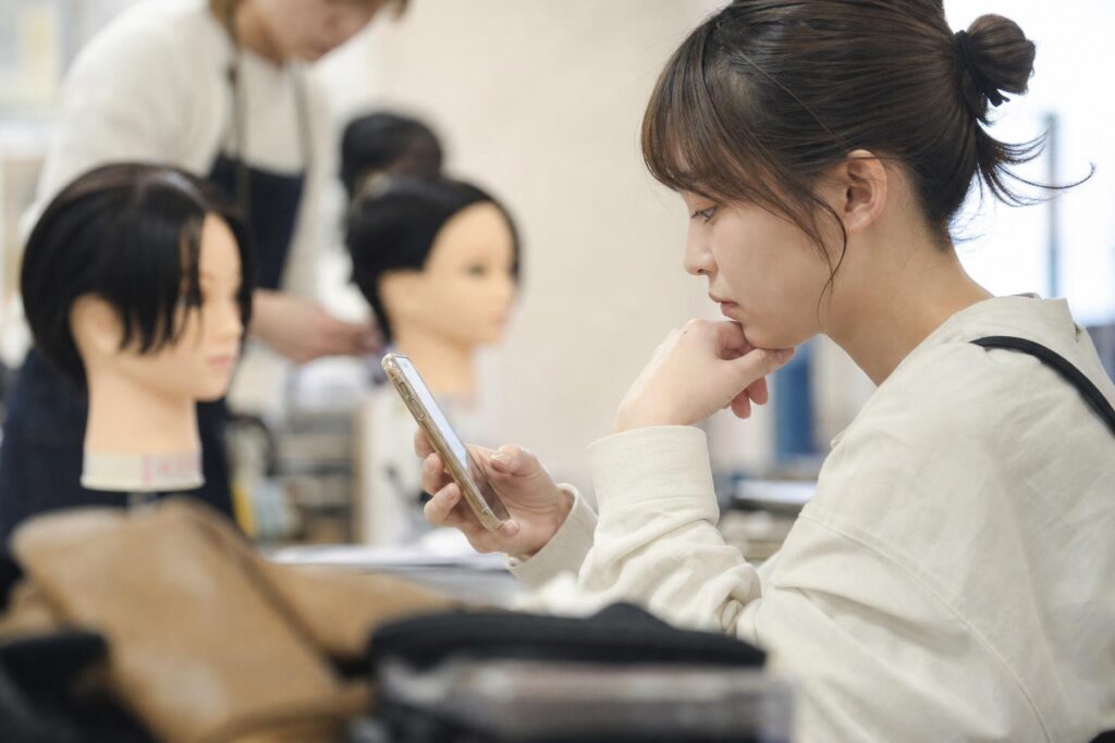 美容学生の就活でサロンのInstagramはどう見る？見学につなげる確認ポイント
